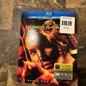 The Hunger Games (Blu-Ray, 2012) with Slipcover No Digital - Picture 1 of 2