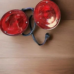  GUIDE IT SAE STIAP 65 NOS USA MADE Vintage Taillight Assembly Pair - Picture 1 of 8
