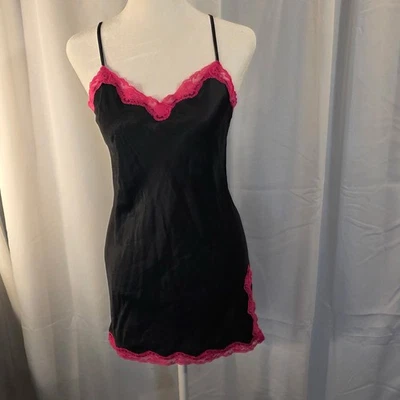 Vestido sin Mangas de Colección Victoria's Secret Etiqueta Dorada Negro Satinado Rosa Caliente Borde de Encaje Talla M Foto 1 de 4