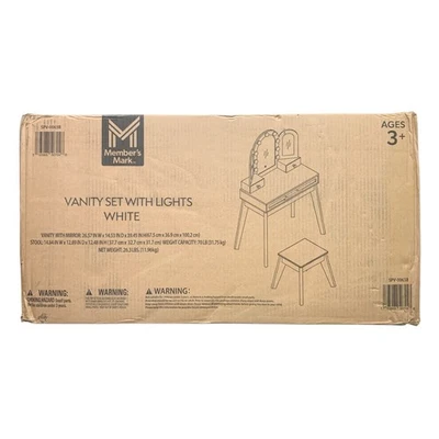 Juego de tocador Member's Mark con luces y taburete, espejo de tres paneles, 9 luces LED Foto 1 de 3