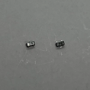 Transistor PNP de propósito general Fairchild MMBT3906 SOT-23 Stock en EE. UU. Envío gratuito - Imagen 1 de 6