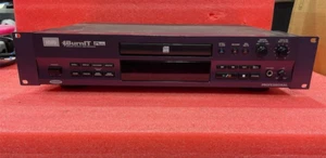 HHB CDR-830 BurnIT Plus Professional CD Recorder XLR Inputs/Outputs - Picture 1 of 5