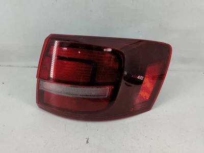 Luz trasera lateral derecha para pasajero Volkswagen Jetta 2017-2018 OEM F5B56 Foto 1 de 4