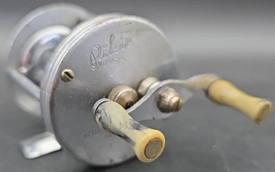 Pikie Vintage Nº Carrete de fundición 2525 - Carrete comercial Bronson para W. Bingham Foto 1 de 4