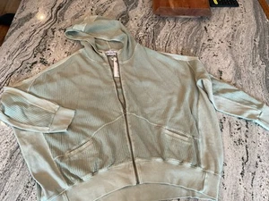 NUEVO CON ETIQUETAS Chelsea DeBoer Verde Escarchado Cremallera Sudadera con Capucha Tejido Waffle XL 2XL - Imagen 1 de 10