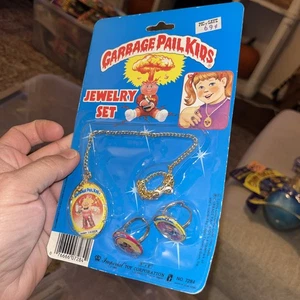 VTG GARBAGE PAIL KIDS Jewelry Set 1985 Imperial Toys TOPPS Rings Necklace SEALED - Picture 1 of 5