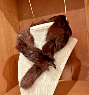 Collar visón marrón Foto 1 de 4