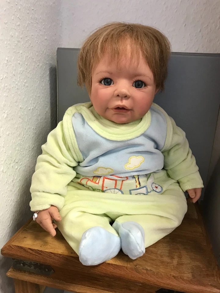 Monika Levenig Vinyl Puppe 48 cm. Top Zustand  - Bild 1 von 1