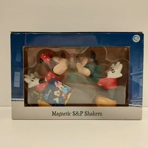 Disney Mickey Minnie Mouse Kissing Salt Pepper Shakers New - Bild 1 von 8