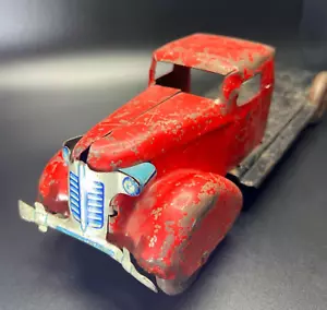 Vintage Pressed Steel Wyandotte Tow Truck Service Wrecker (12" L x 3.5" W) - Picture 1 of 12