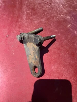 BMW 2002tii ENGINE LIFT EYE HOOK OEM GENUINE e10 1600 - Image 1 of 2