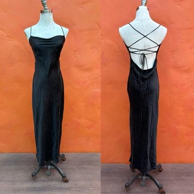 Vestido sin Mangas de Seda Negro Bec & Bridge Fiesta Cóctel Cordones Corte Sesgado Foto 1 de 4