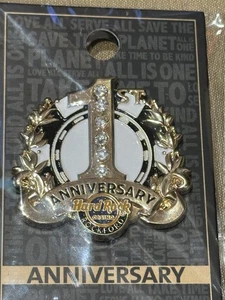 Hard Rock Cafe Casino 1st Anniversary Rockford 2025 PIN Only 200 Made New! - Bild 1 von 3