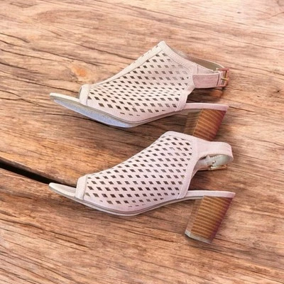 Unisa Pryee  Sandal Size 8m Pink Suede Mesh Leather. Block 3"Heels  - Image 1 of 4