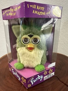 Furby 1998 Frog Green Fur Brown Eyes Model 70-800 Tiger Electronics - Picture 1 of 10