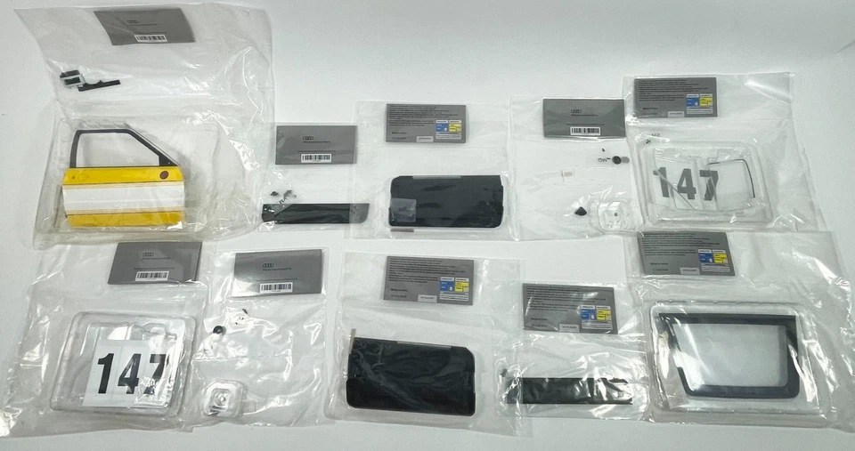 Audi quattro modello 1/8 pezzi uscite da 90 a 99. no fascicolo. - Immagine 1 di 1