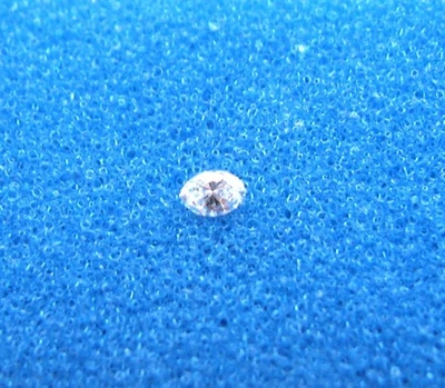 Natural Marquise Diamond 1 Pc    0.07 Ct  G / SI ,  3.2x2.2x1.5 MM LxWxD - Image 1 of 4