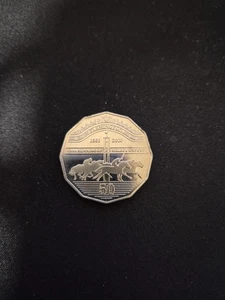 Moneda de 50 centavos Australia 150ª Copa Melbourne Flemington 2010 - DAÑADA - Imagen 1 de 10