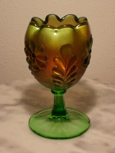 Northwood Signed Daisy & Plume Green Iridized Carnival Glass Footed Rose Bowl - Picture 1 of 1