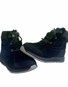 UGG Turlock Boots Youth Boys Girls Sz 1 Black Suede Fleece Insulated Winter Snow - Picture 1 of 7