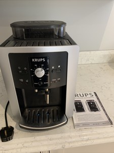 KRUPS Automatic Bean To Cup Coffee Machine EA8005 Programme Problem Good Cond.