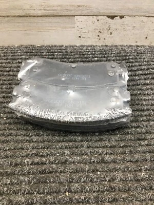 New Pronto PMD714 Disc Brake Pad Set Fits Vehicles Listed in Chart Below - Image 1 of 4