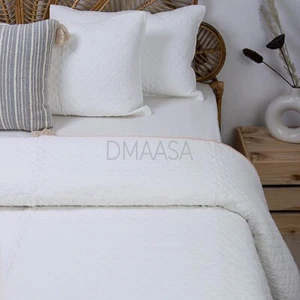 Solid White Cotton Soft Machine Washable Reversible Machine Quilt - Picture 1 of 4