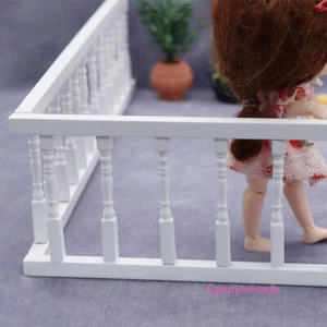 Maßstab 1:12 Puppenhaus Miniatur Weiß Geländer Holz Zaun Balkon Möbel Zubehör - Bild 1 von 5