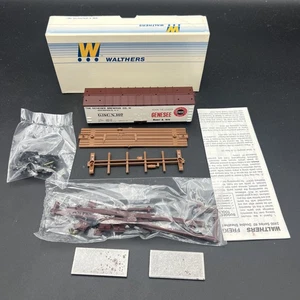 VINTAGE HO SCALE WALTHERS GENESSE REFIGERATOR CAR KIT IN BOX #932-2474 NOS - Picture 1 of 17