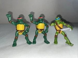 TMNT Teenage Mutant Ninja Turtles 2007 McDonald's Toys -- 2 Raphael 1 Leonardo - Picture 1 of 4