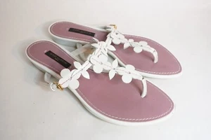 Louis Vuitton White Leather Floral Thong Buckle Sandals, Size 5 (US) 35 (EU) - Picture 1 of 10