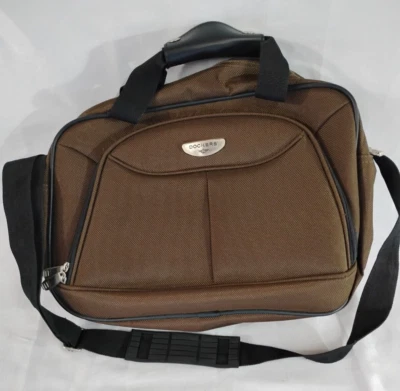 Bolso de viaje Dockers Weekend Duffle para pasar la noche marrón con correa para el hombro Foto 1 de 2