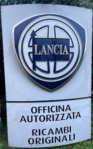 insegna Lancia luminosa totem - Foto 1 di 10