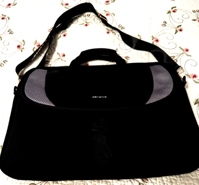 Bolso para portátil Targus CVR 200-90 negro 16 pulgadas correa para el hombro Foto 1 de 4