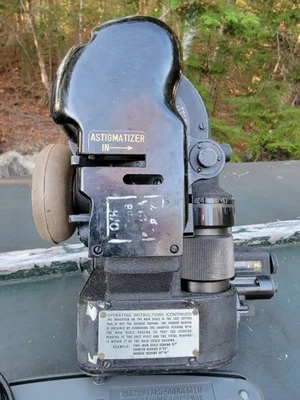 WWII AN-5851-1 USAAF Navigator's bubble sextant in carrying bag, Bendix Aviation - Image 1 of 4