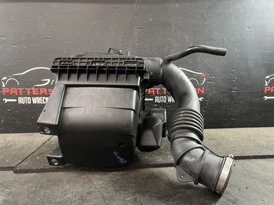 09-20 DODGE JOURNEY 2.4 AIR INTAKE CLEANER FILTER BOX WITH TUBES & METER - Image 1 of 4