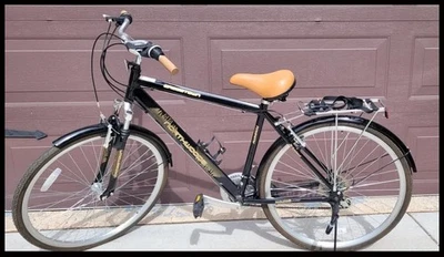 Kent International Springdale Hybrid Bicycle 700c Alloy Rims ‎Mens Bike 21-Speed - Image 1 of 4