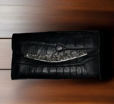 Cartera Brighton Vintage '95 Grande Cuero Negro Cocodrilo Repujado Pergamino Plateado Foto 1 de 4