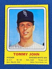 1969 Transogram Tommy John Baseball Card Chicago White Sox