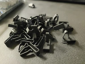 Jaguar Mk2 Daimler V8250 Door Card Clips x100 - Picture 1 of 1