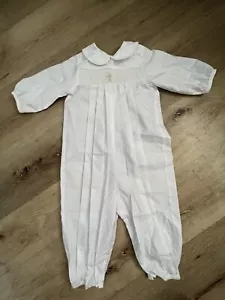 Cancella battesimale THE BAILEY BOYS Croce d'Avorio Stumozzata Ragazzi Battesimo Battesimo 18 Mesi - Foto 1 di 5