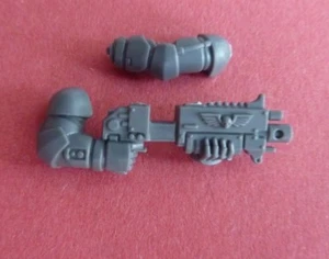 Space Marine PRIMARIS INTERCESSORS JUEGO DE RIFLE DE CERROJO (D) - Brocas 40K - Imagen 1 de 1
