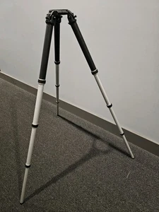 GITZO TRIPOD COMPACT 4 SERIES MINT COND. BLACK STEALTH - one of a kind: READ WHY - Picture 1 of 3