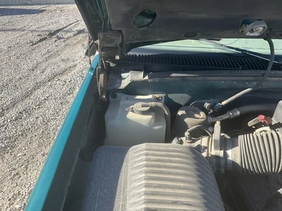 Coolant Reservoir Fits 92-02 CHEVROLET 3500 PICKUP 5181302 Foto 1 de 4