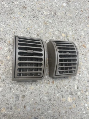 Chevy Silverado 1995 1998 tablero lateral ventilación de aire Tahoe 1500 bronceado 15048261 15959804 Foto 1 de 4