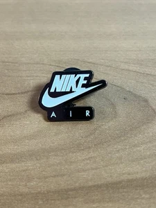 Nike Air Pin 1“ Schwarz - Bild 1 von 5