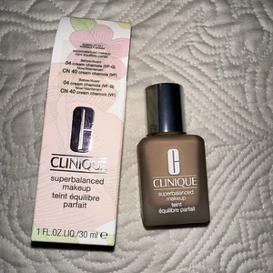 Clinique Superbalanced MakeUp - No. 04 / CN 40 Cream Chamois - 1 ounce NEW - Picture 1 of 4