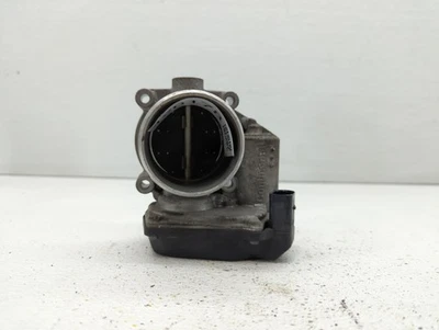 Volkswagen Golf 2013-2019 carrocería del acelerador VTOEH Foto 1 de 4