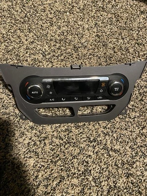 2014-2018 Ford Transit Connect Temperature Climate AC Heater Control Auto OEM - Image 1 of 4