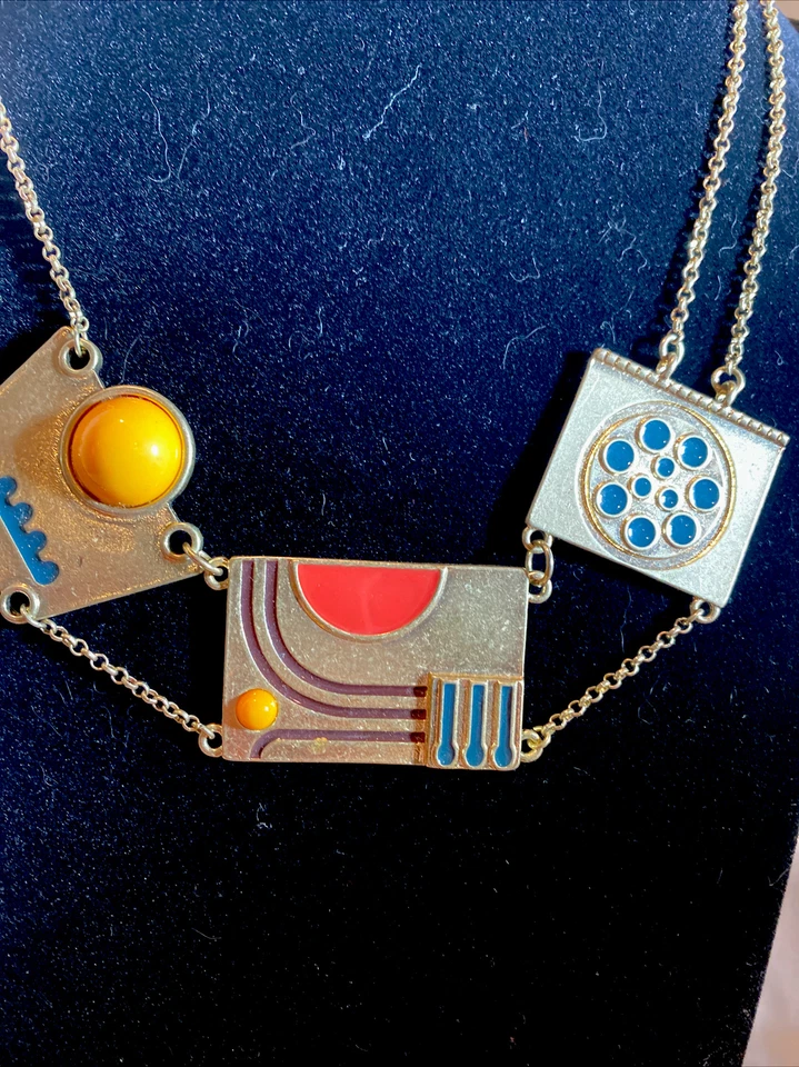 "Collar Retro MCM Look Fusión Cósmica Tono Dorado 18"" Por JewelMint Cubismo Atómico" Foto 1 de 4